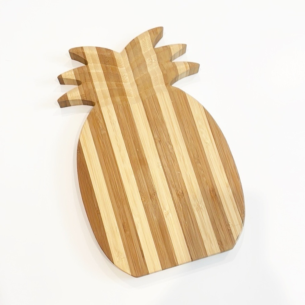 Pineapple Shaped Wooden Cutting Board